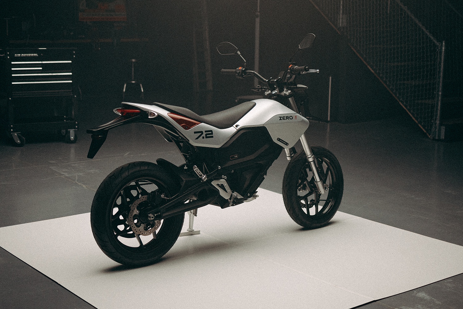 Zero Motorcycles,  FXE,  LiveWire ONE,  Harley-Davidson ảnh 2 Zero Motorcycles,  FXE,  LiveWire ONE,  Harley-Davidson anh 2