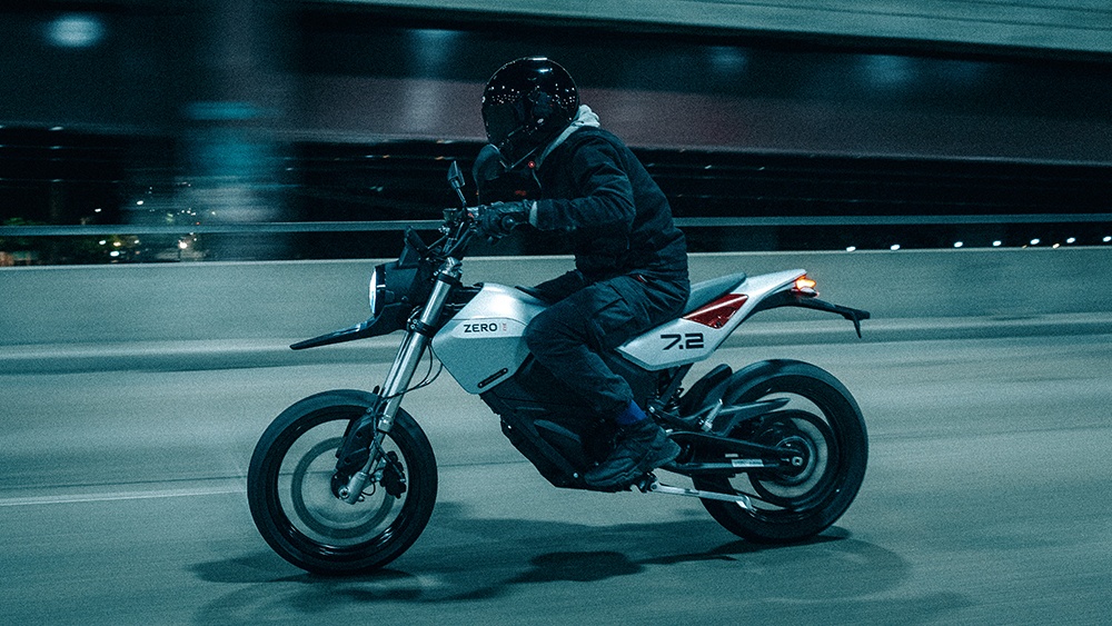 Xe may dien FXE mang phong cach tan co dien hinh anh