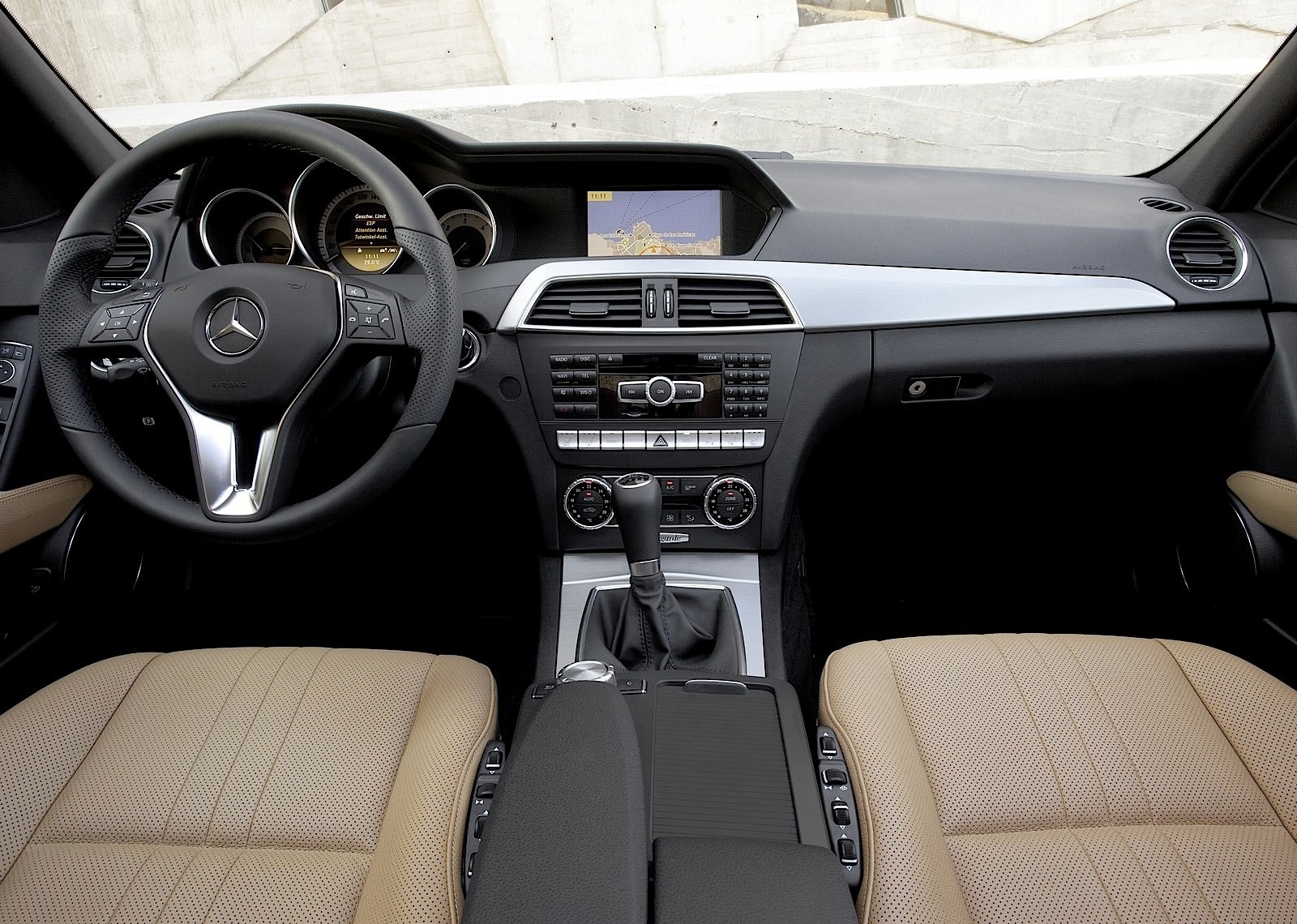 Mercedes-Benz se loai bo hop so san vao nam 2023 hinh anh