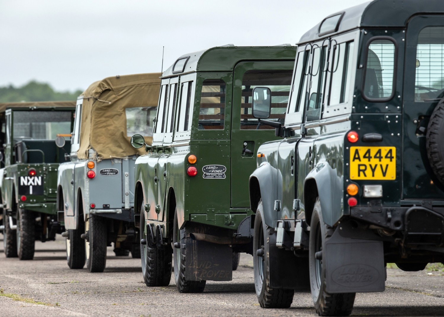 Jaguar Land Rover,  Dai le Bach kim,  Nu hoang Anh Elizabeth anh 6