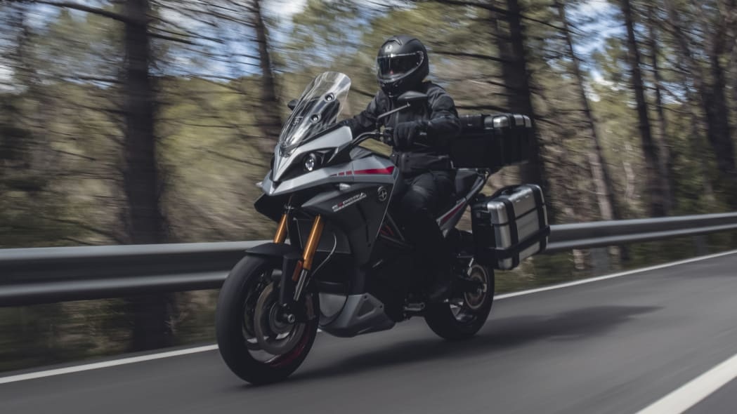 Chi tiet moto dien Energica Experia Green Tourer hinh anh