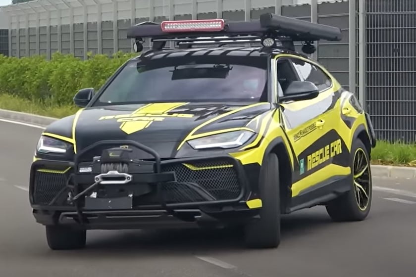 Chiec Lamborghini Urus sinh ra de 'ho tong' xe cua gioi sieu giau hinh anh