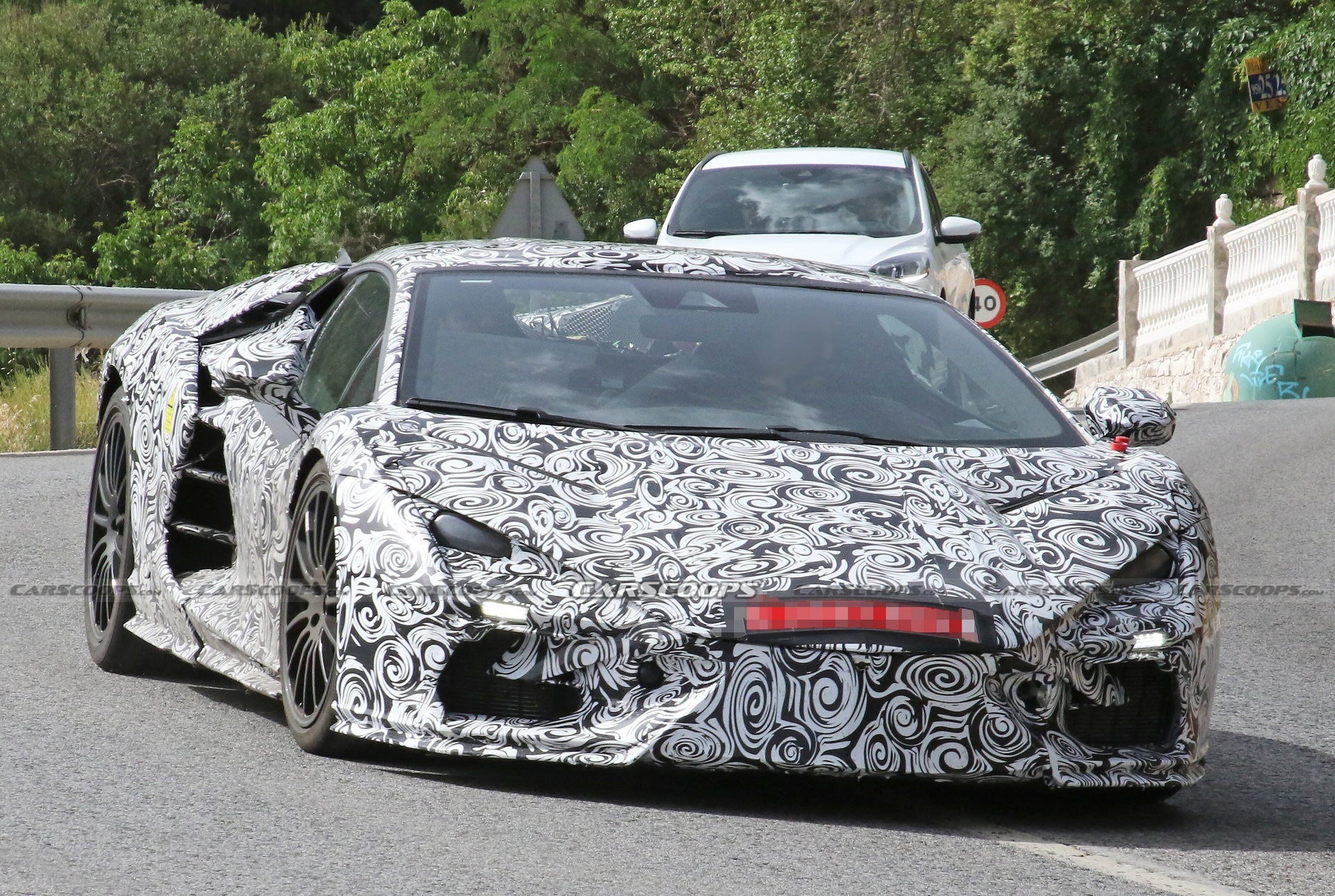 Lo dien sieu xe thay the Lamborghini Aventador hinh anh