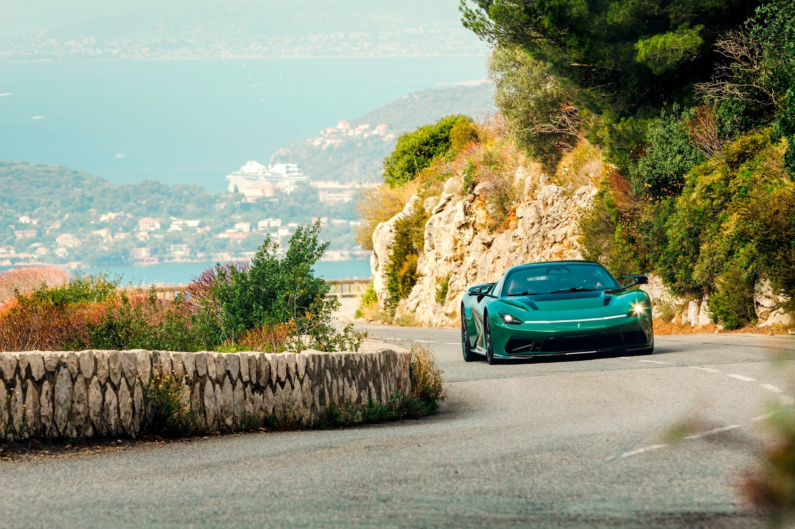 Pininfarina,   Battista Hyper GT,  sieu xe dien anh 9