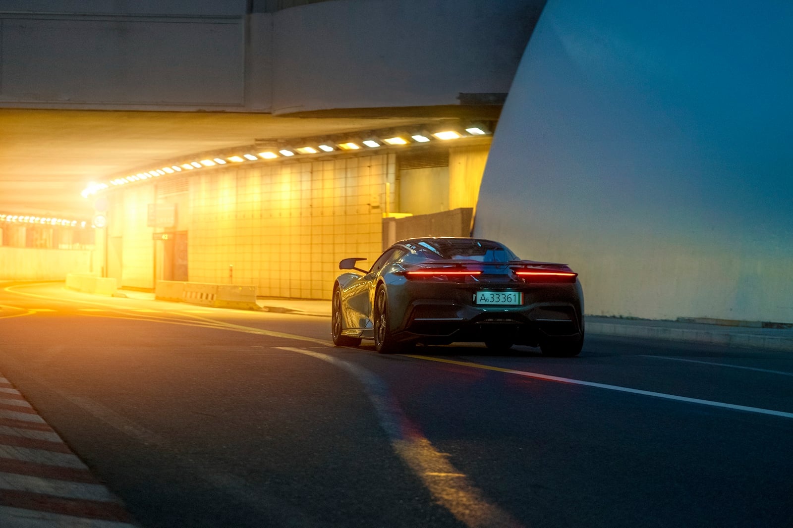 Pininfarina,   Battista Hyper GT,  sieu xe dien anh 3