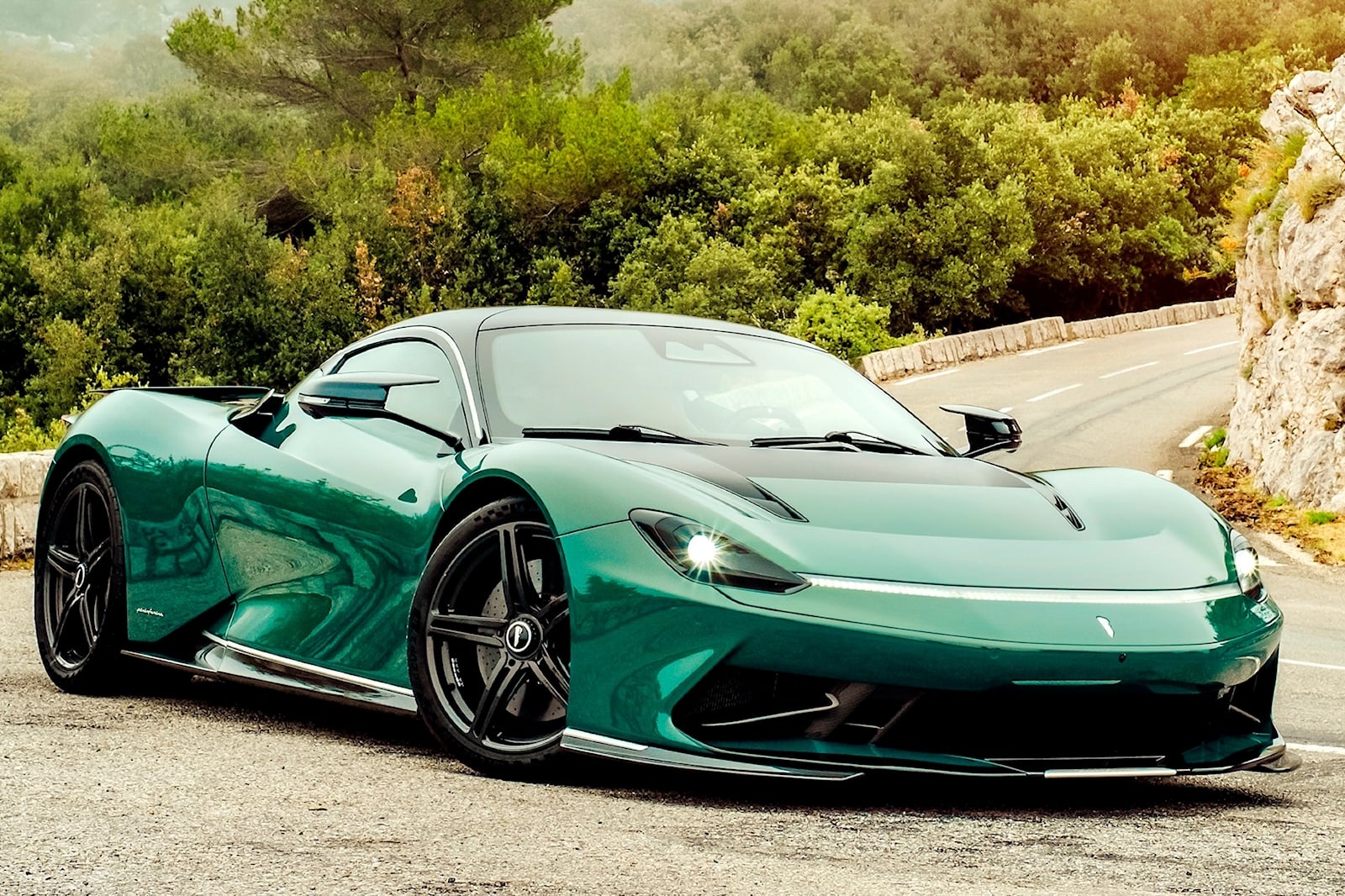 Pininfarina,   Battista Hyper GT,  sieu xe dien anh 1