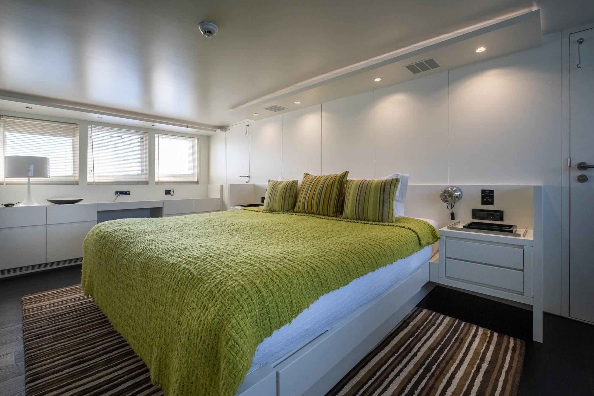 Astilleros de Mallorca,  Bernard Van Milders,  trieu phu nguoi Bi anh 5