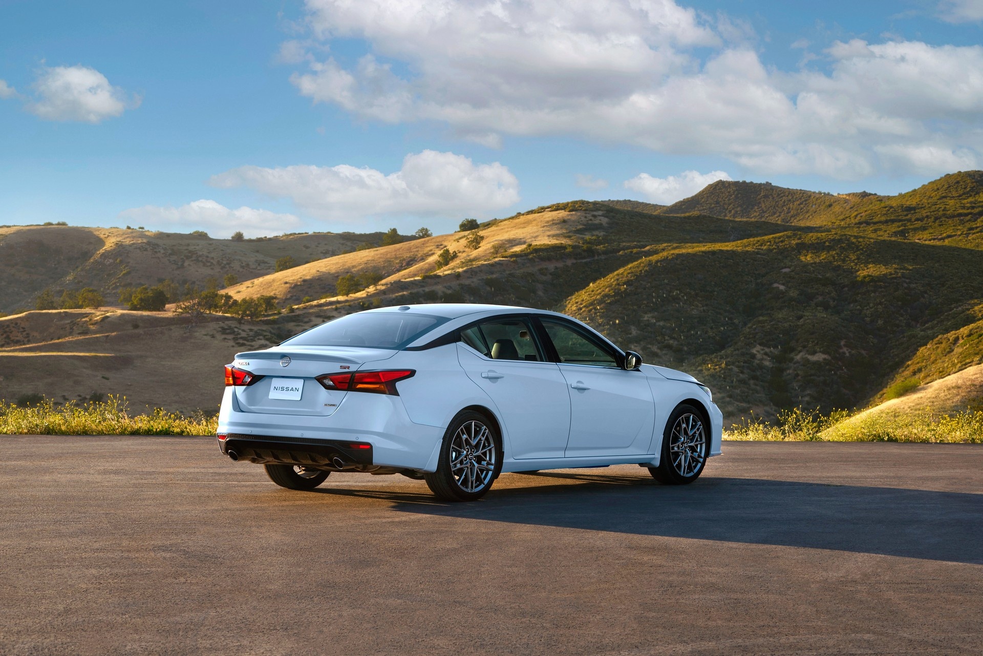 Nissan Altima,  facelift anh 4