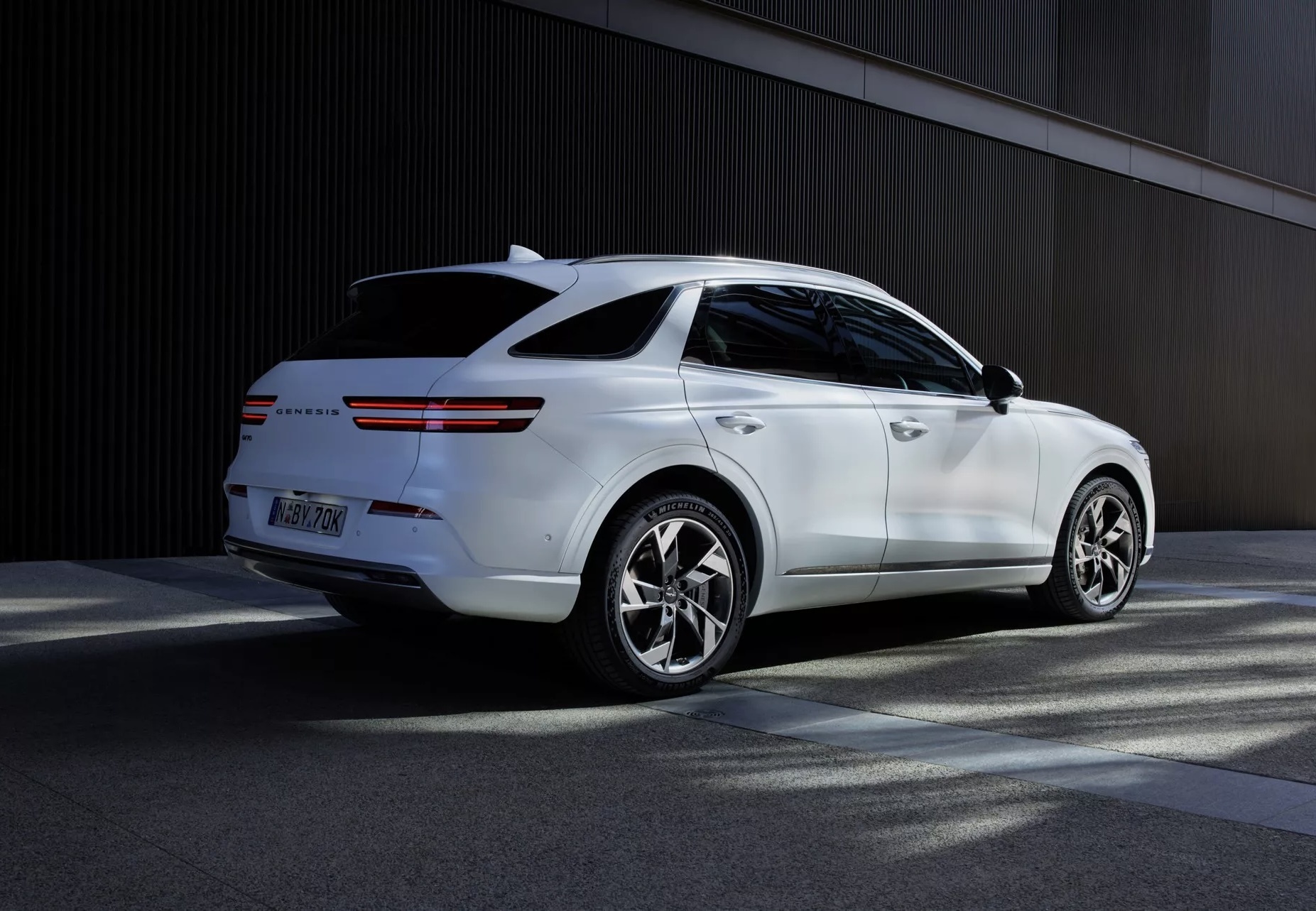 Genesis,  Hyundai,  Mercedes-Benz G-Class anh 1