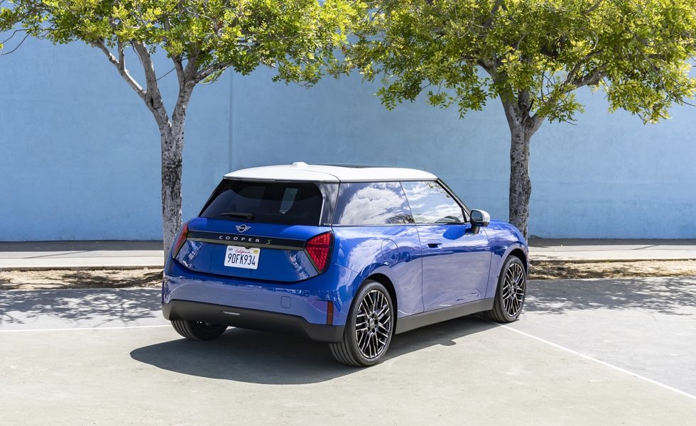 Mini Cooper S,  Mini Cooper,  Cooper chay dien,  Mini Cooper moi anh 2
