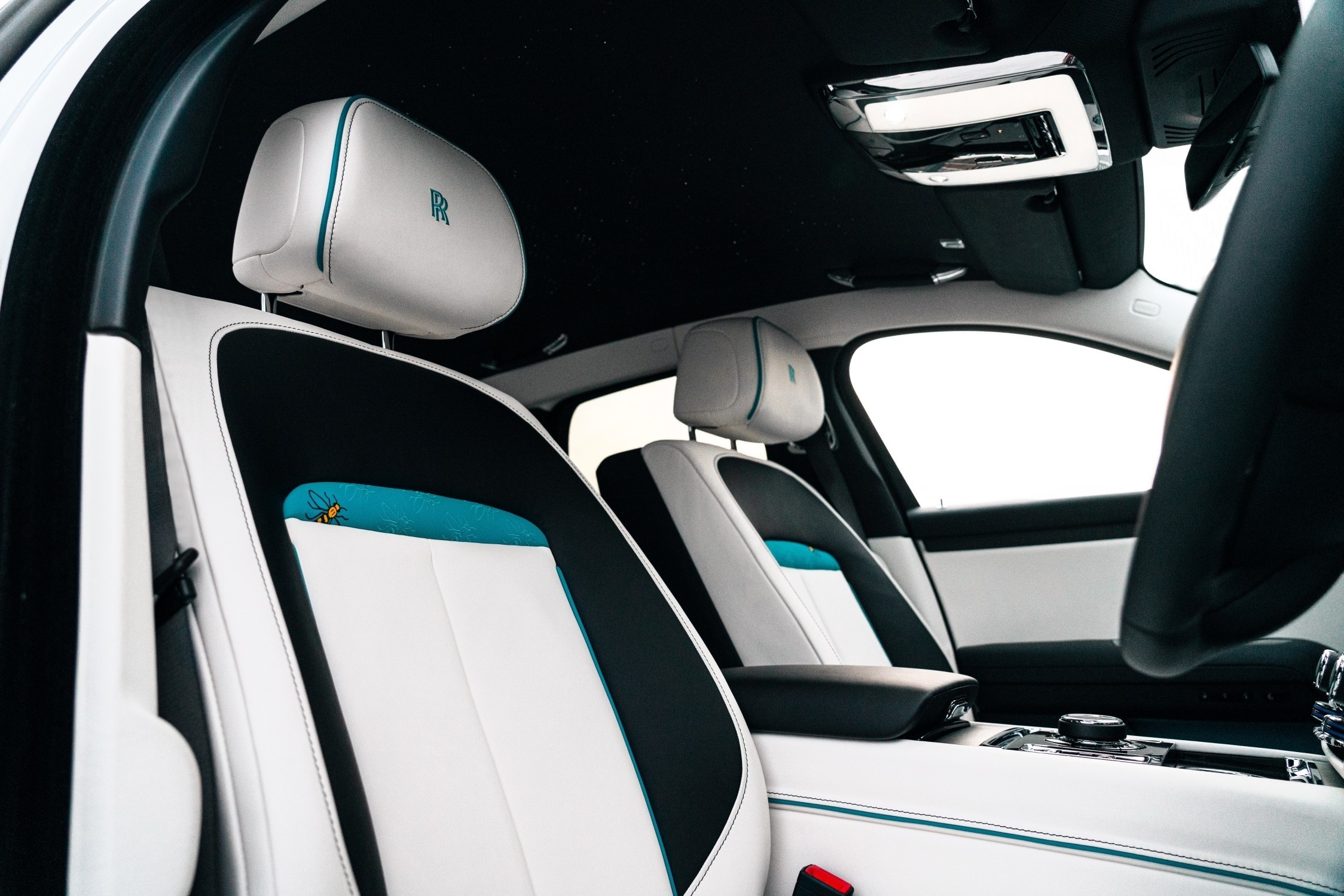 Rolls-Royce Ghost,  Manchester Ghost anh 3