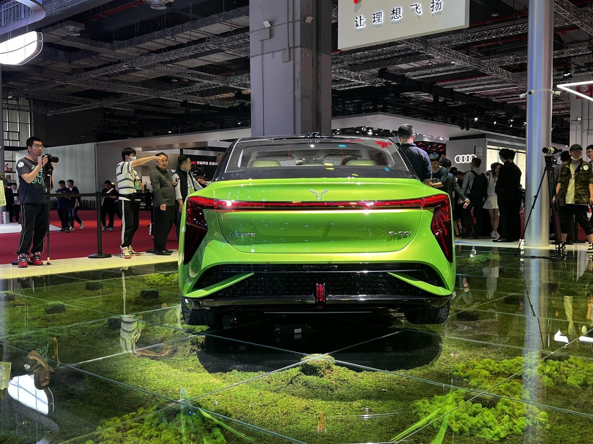 Hongqi E001,  Hongqi New Energy,  xe Hồng Kỳ,  xe điện Trung Quốc ảnh 3 Hongqi E001,  Hongqi New Energy,  xe Hong Ky,  xe dien Trung Quoc anh 3