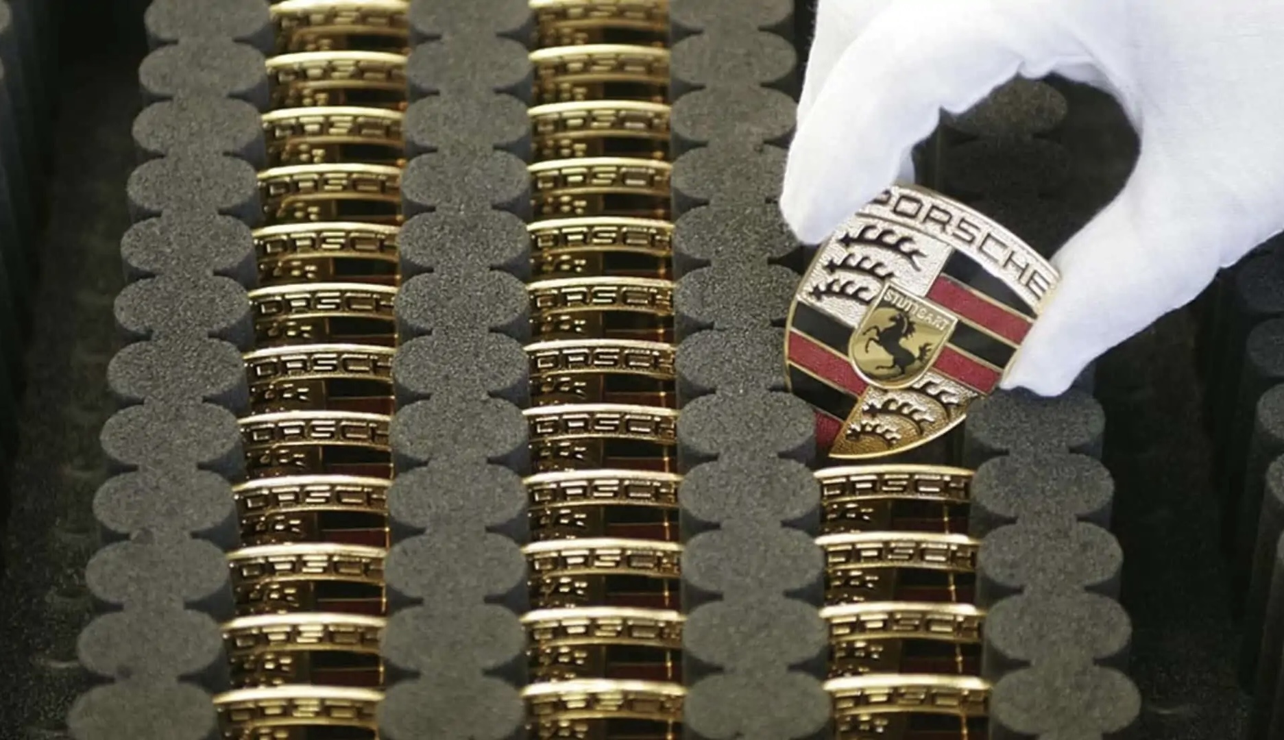 Porsche,  doanh thu,  Lutz Meschke anh 1