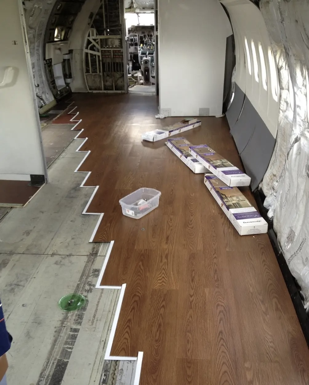 ngoi nha may bay anh 5