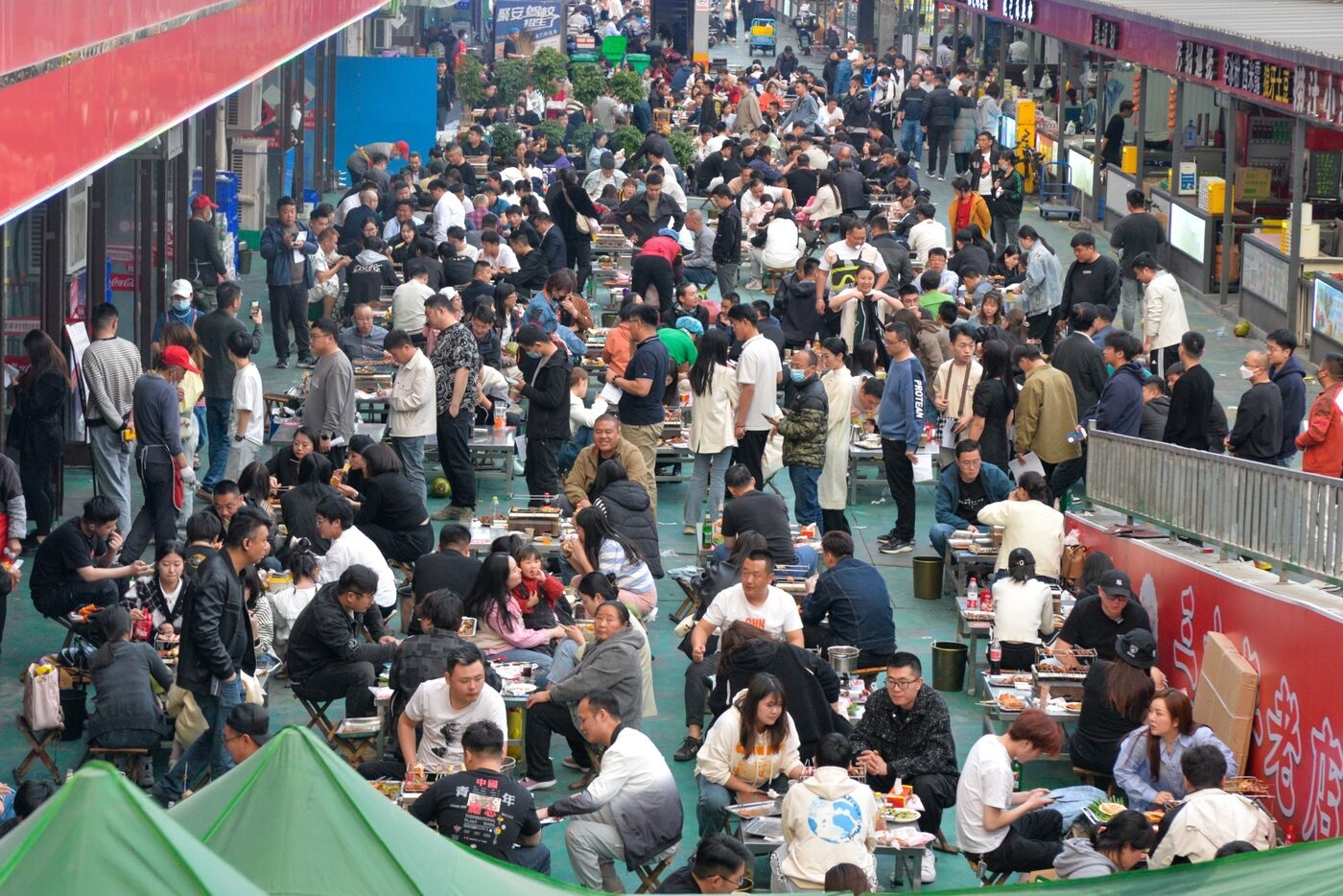 Thanh pho o Trung Quoc bat ngo hut khach hinh anh