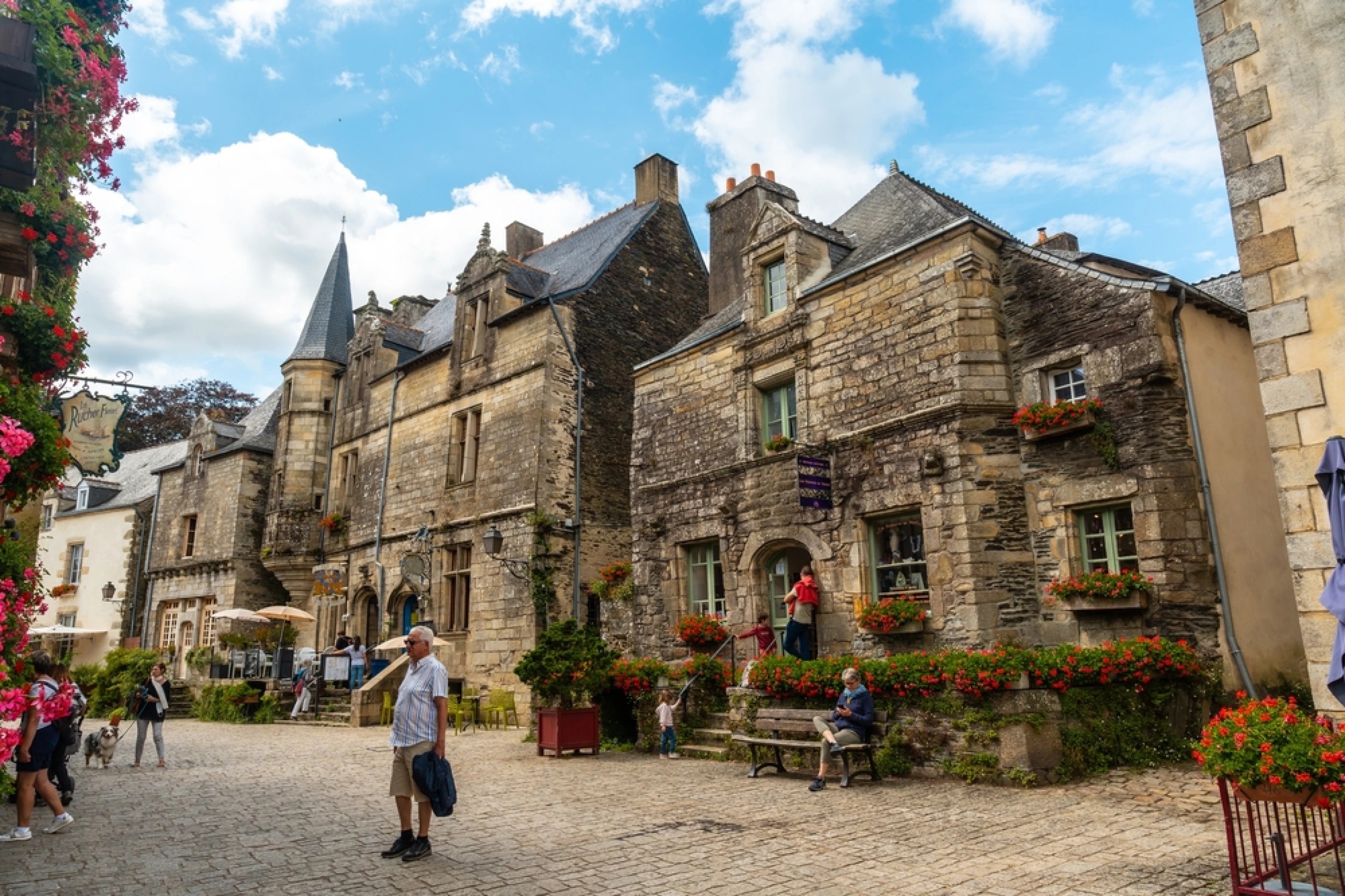 ngoi lang o Phap anh 7