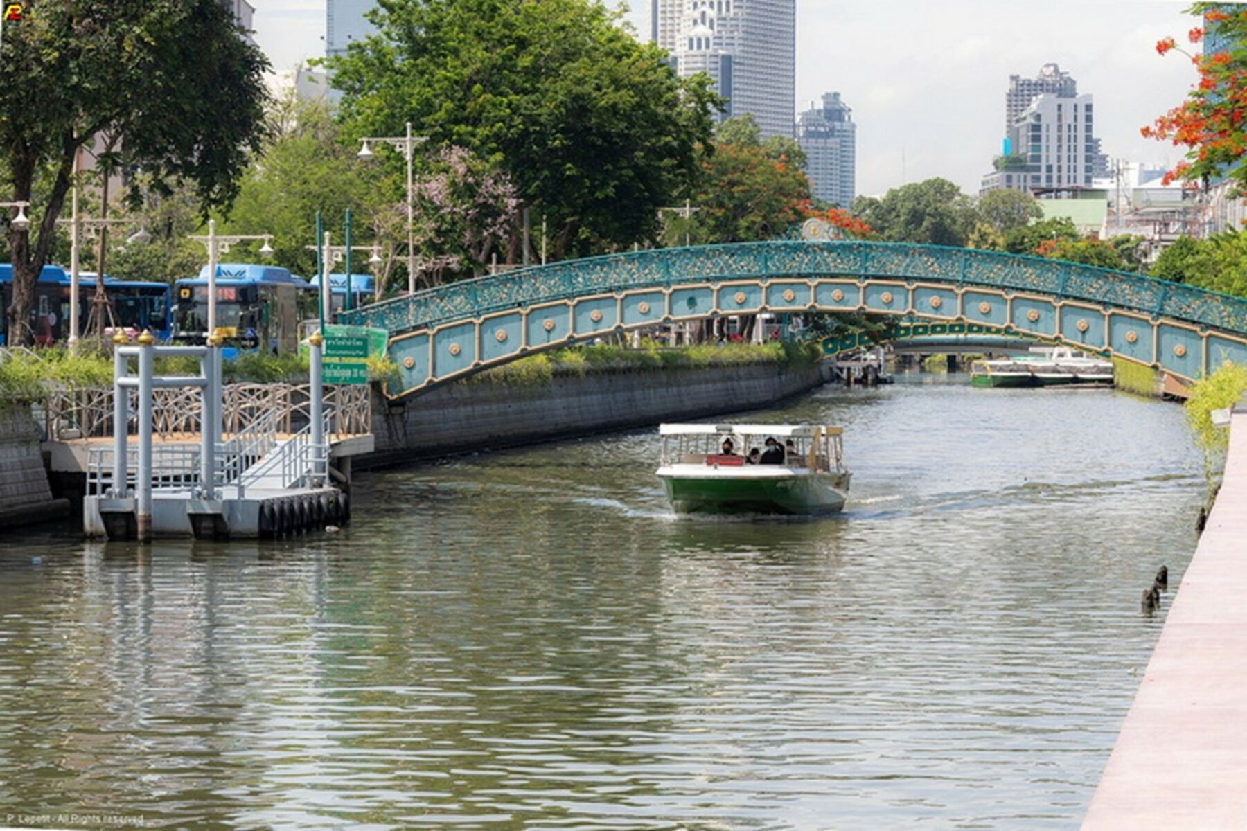 Thai Lan cai tao bo song Bangkok de thuc day du lich hinh anh