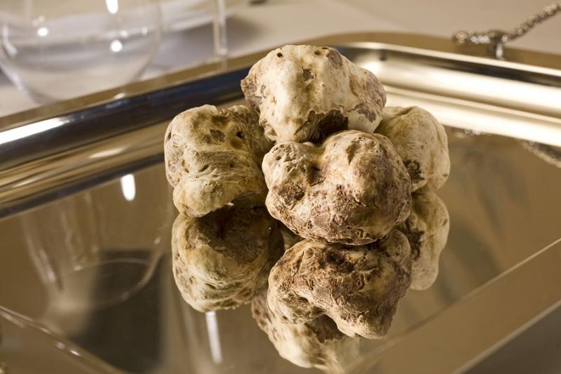 10 loai thuc pham dat nhat the gioi hinh anh