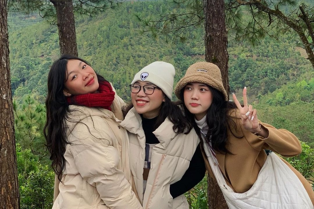 Khach thich tu tuc di gan hoac du lich nuoc ngoai dip 30/4 hinh anh