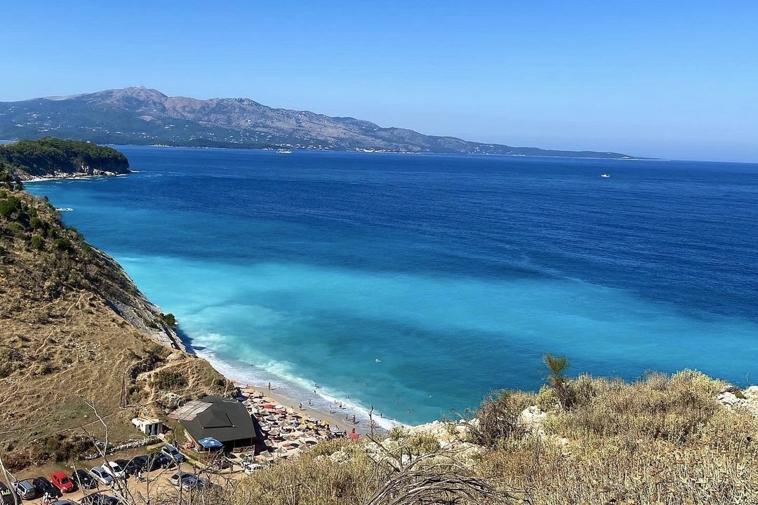 Tim ra bai bien xanh nhat the gioi hinh anh