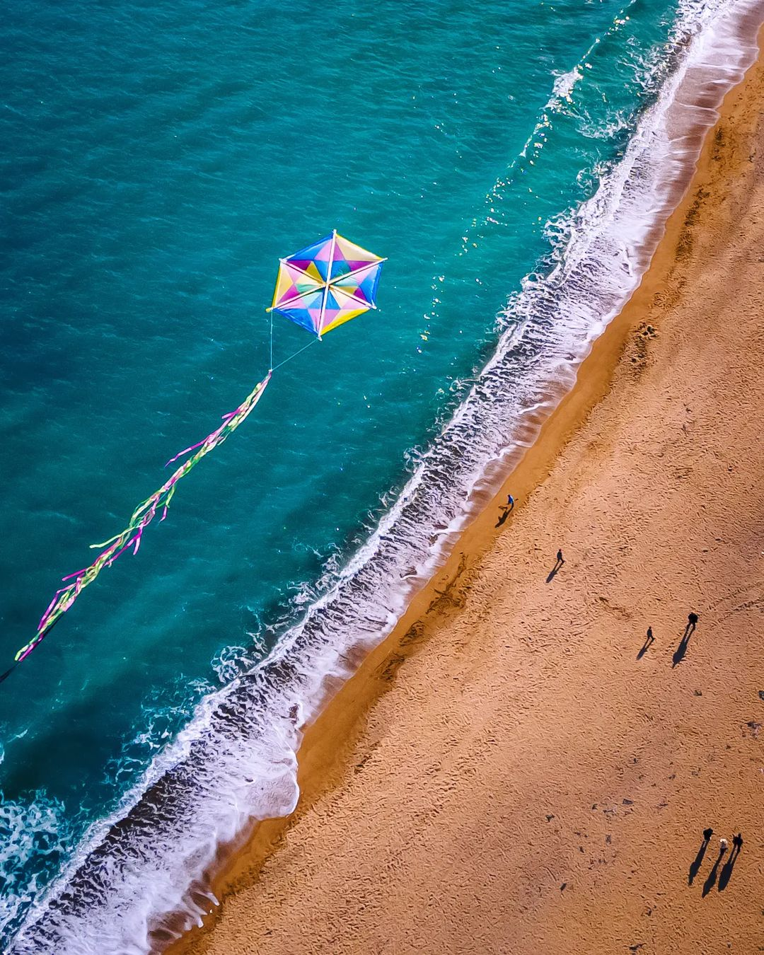 bai bien xanh nhat anh 3