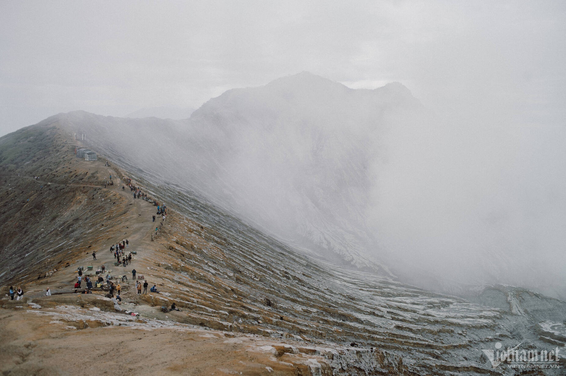 Kawah Ijen anh 9