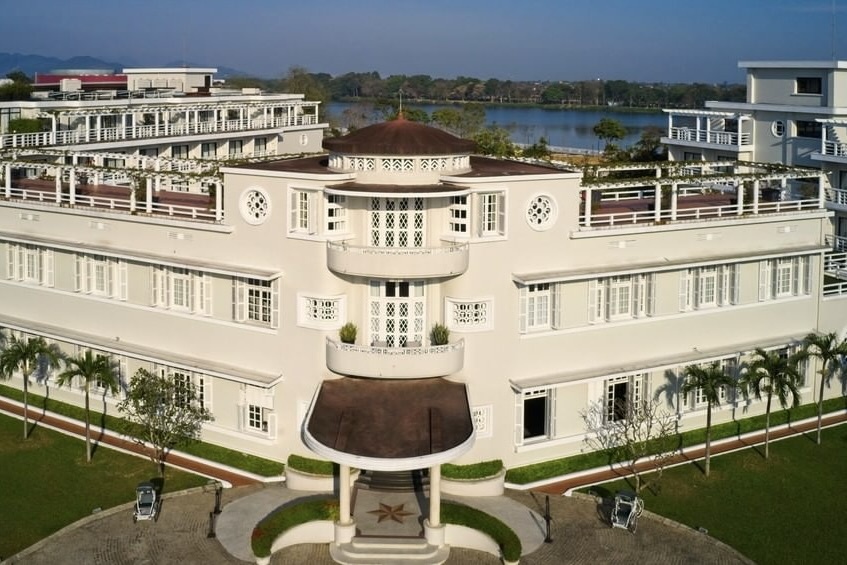 Khach san ngoai o tot nhat Viet Nam 2024 hinh anh