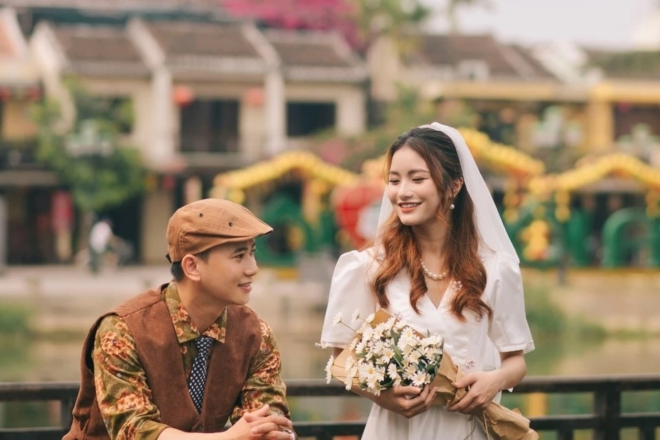 62% khach Viet di du lich de tim nguoi yeu hinh anh