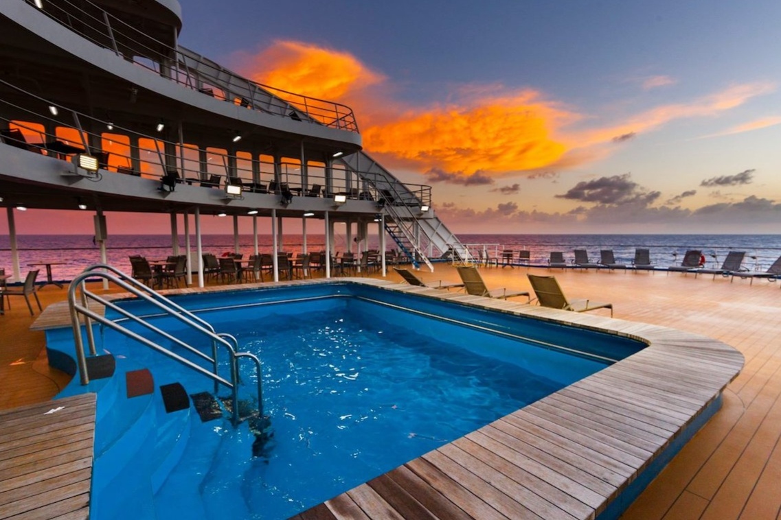 Ben trong du thuyen cua nhung VDV may man tai Olympic Paris hinh anh