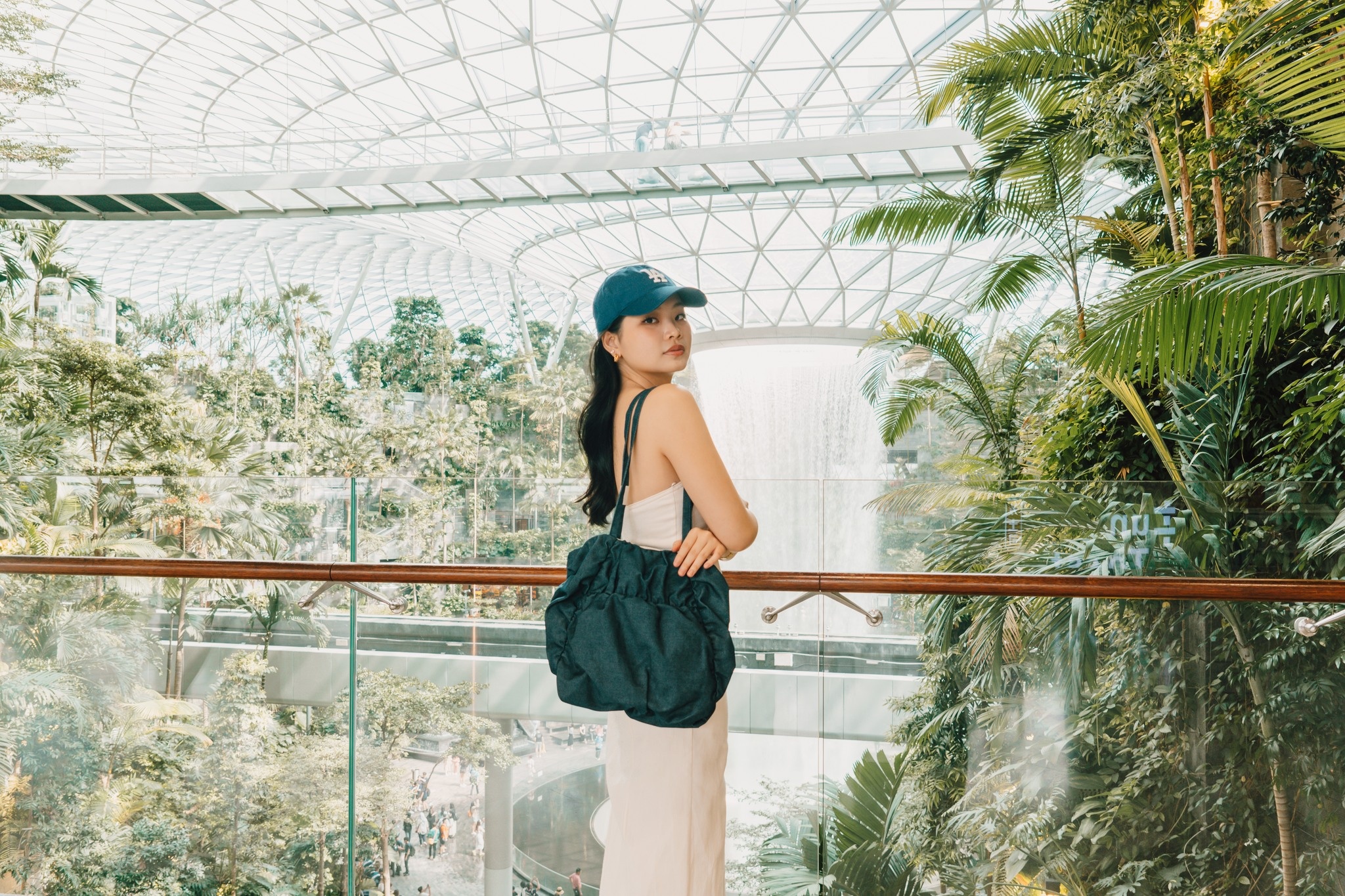 Singapore tra gia cho thi thuc than thien hinh anh