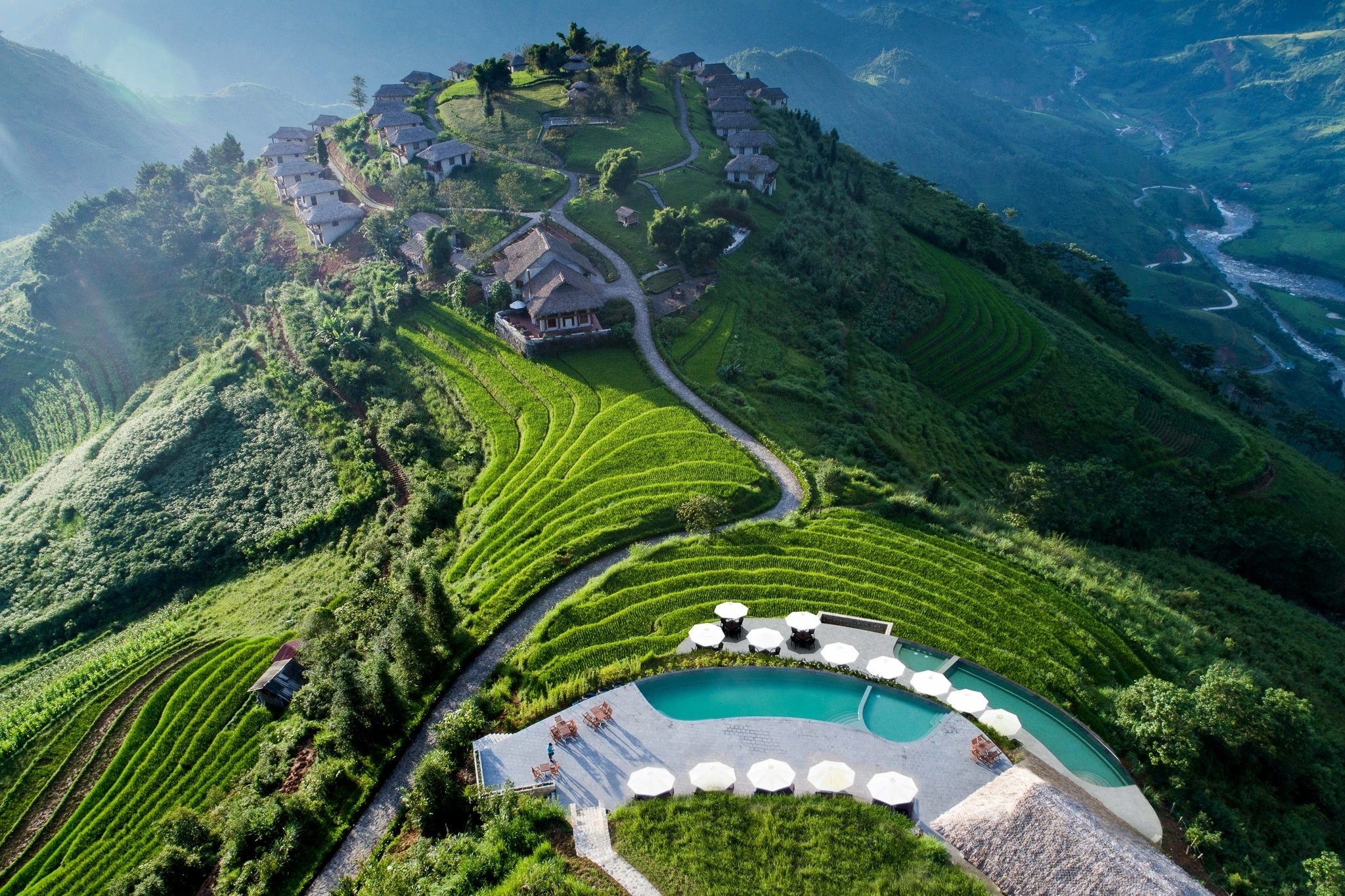 Khach 'nho giot' khi Sa Pa, Mu Cang Chai thong bao an toan hinh anh