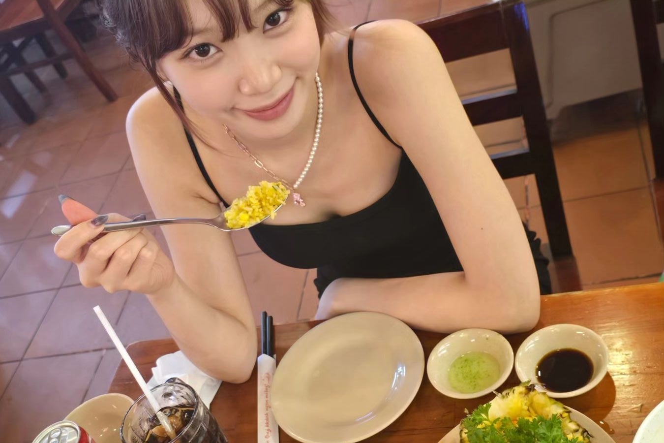 'Nu idol thi phi nhat Han Quoc' du lich Nha Trang hinh anh