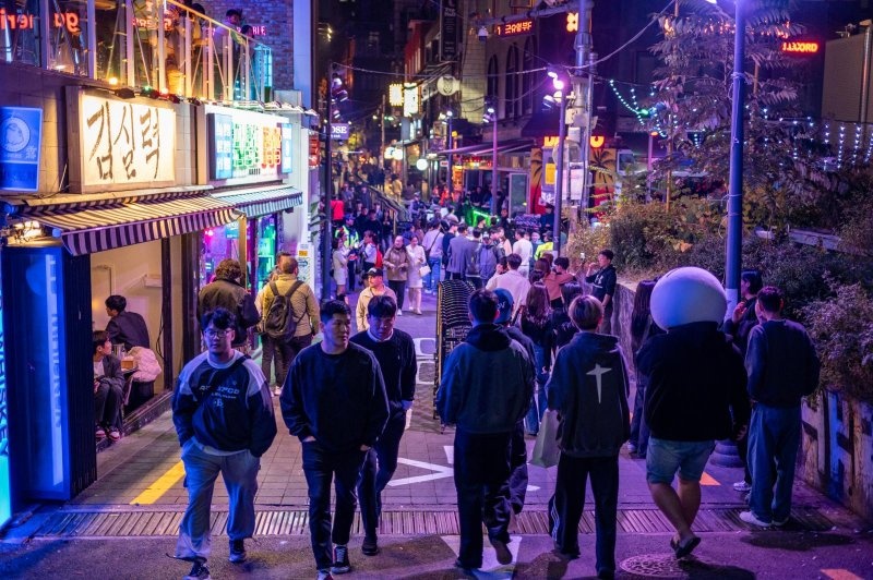 khu pho Itaewon anh 1