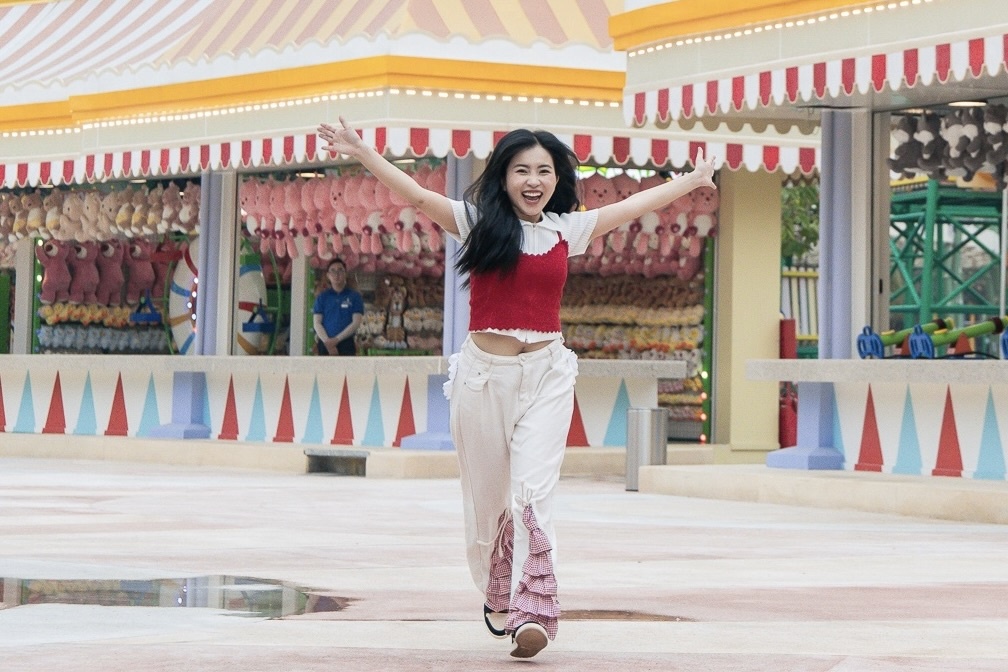 Khach Han ap dao tai Viet Nam hinh anh