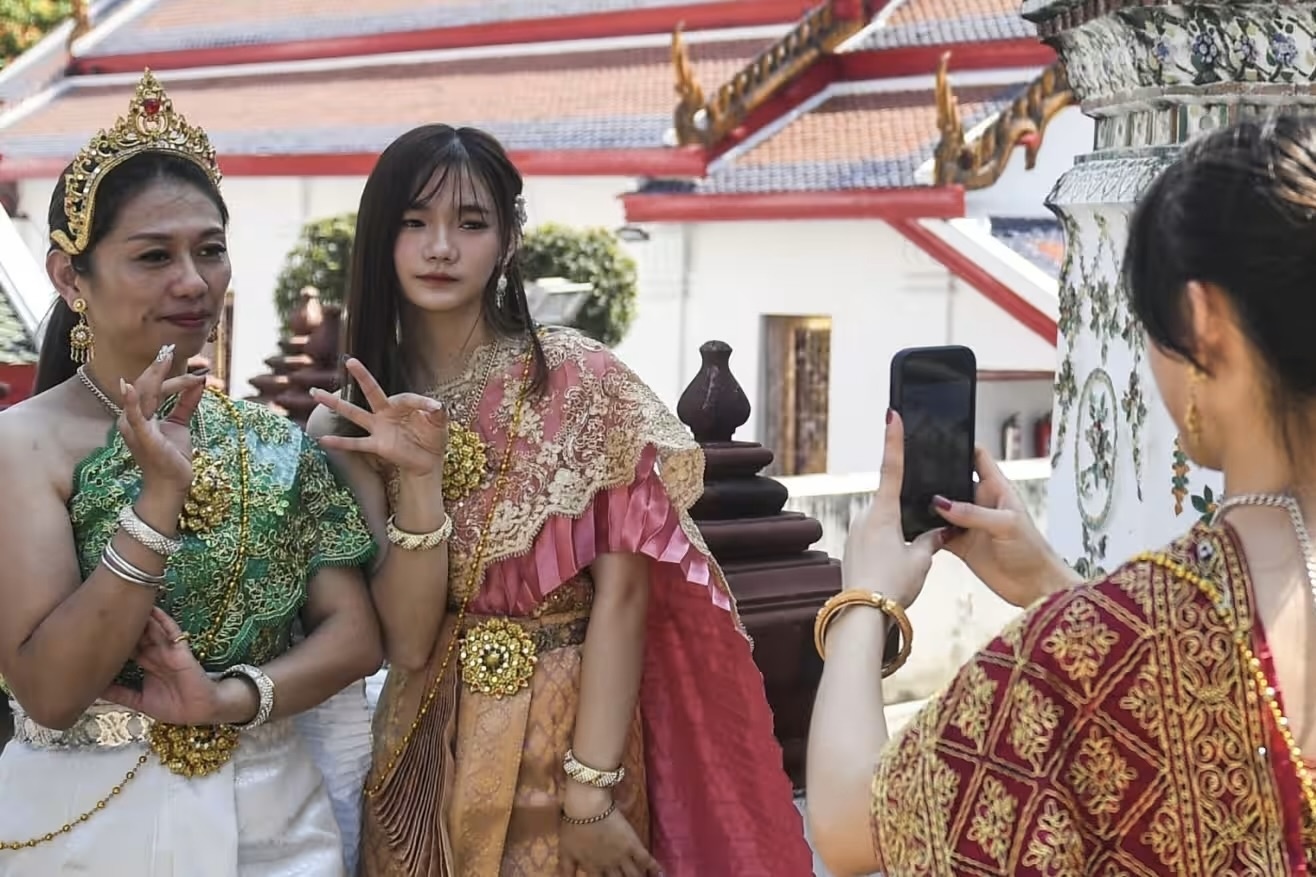 vuong tinh bi bat coc anh 1