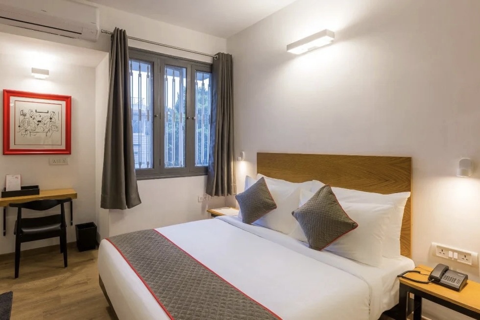 Quy dinh chua cuoi cam chung phong khach san tai An Do hinh anh