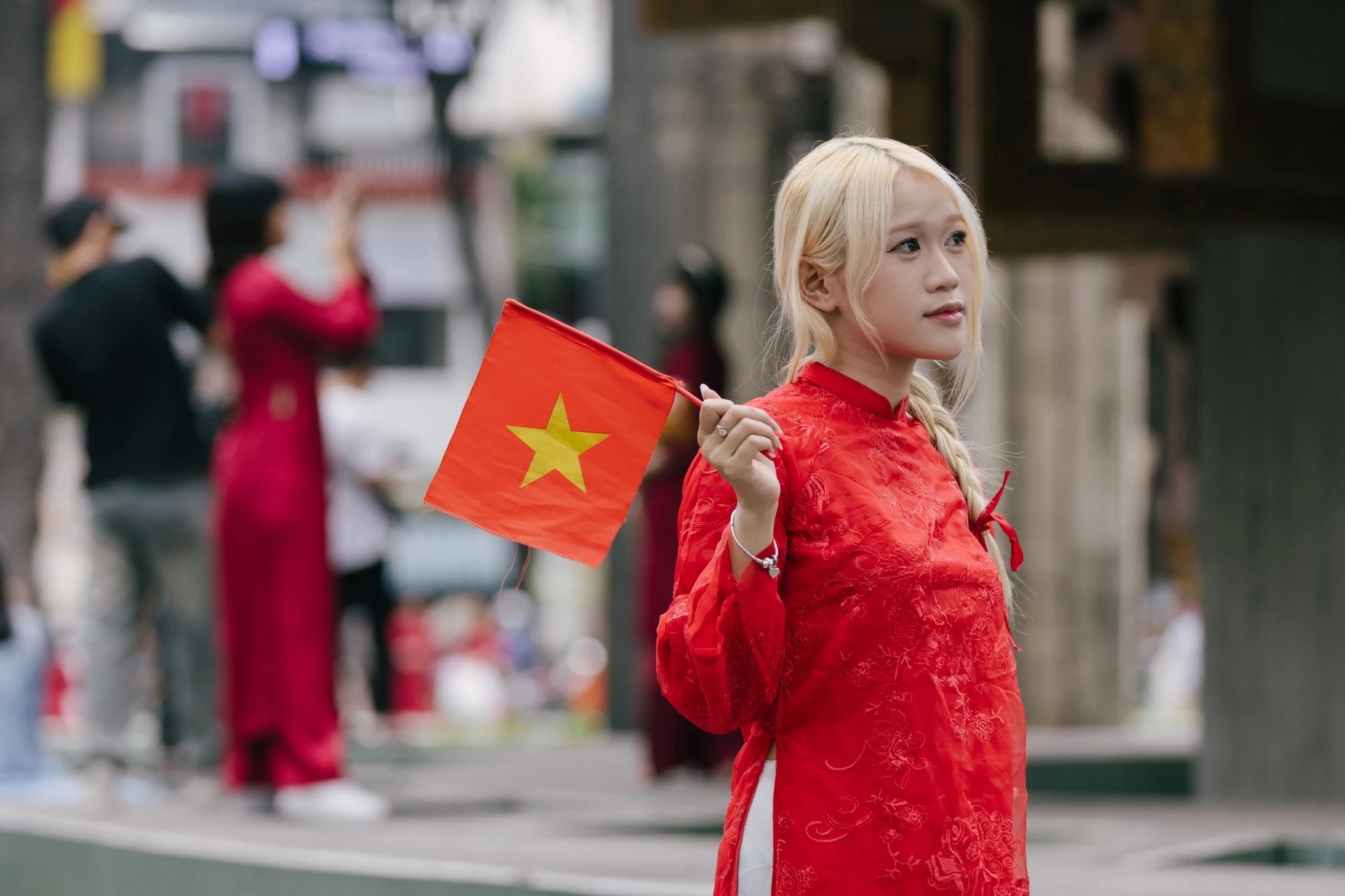 Cuong cuong mua ve du lich Tet hinh anh