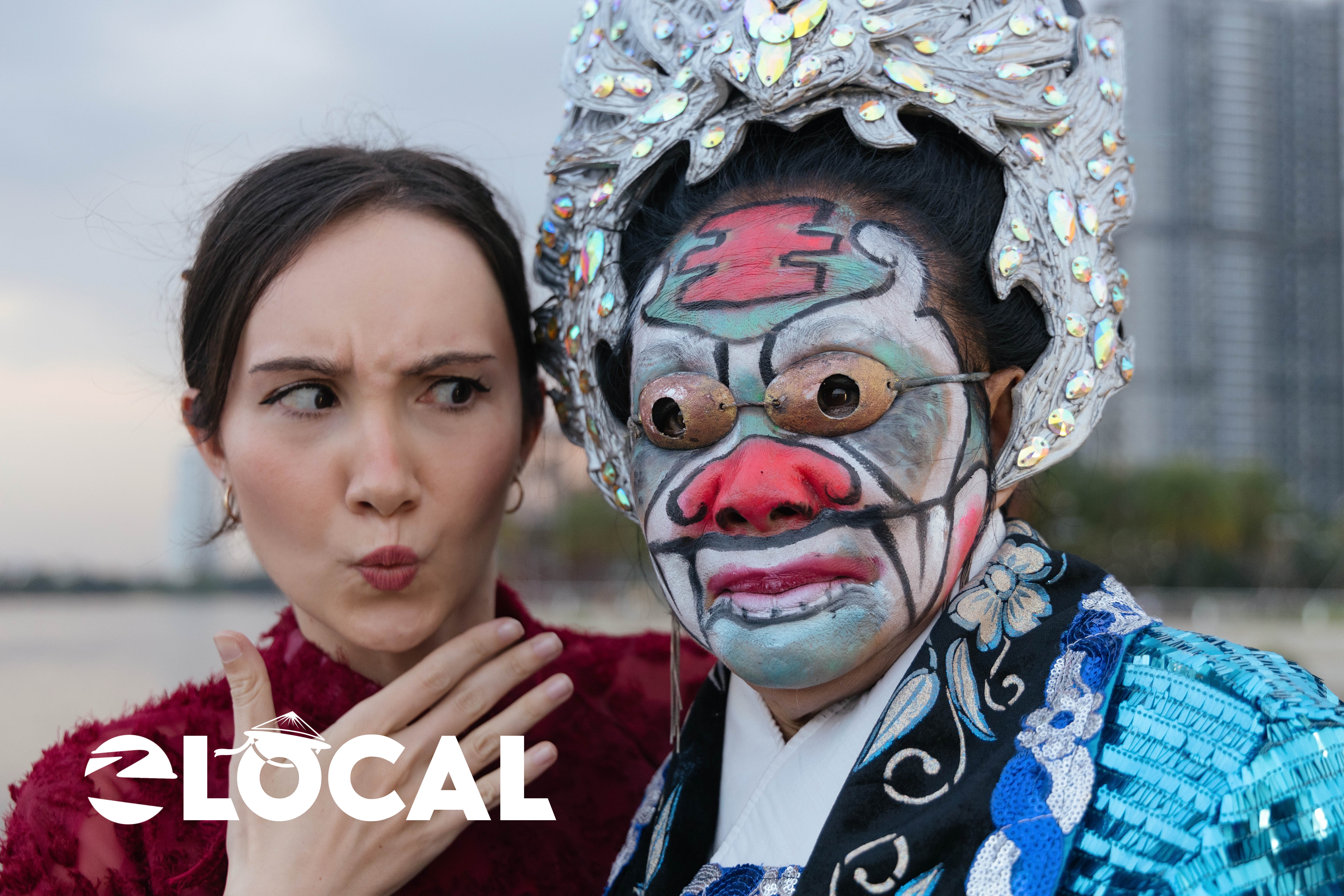 Dien vien nguoi Nga va lan dau tien xem hat boi tren song Sai Gon hinh anh