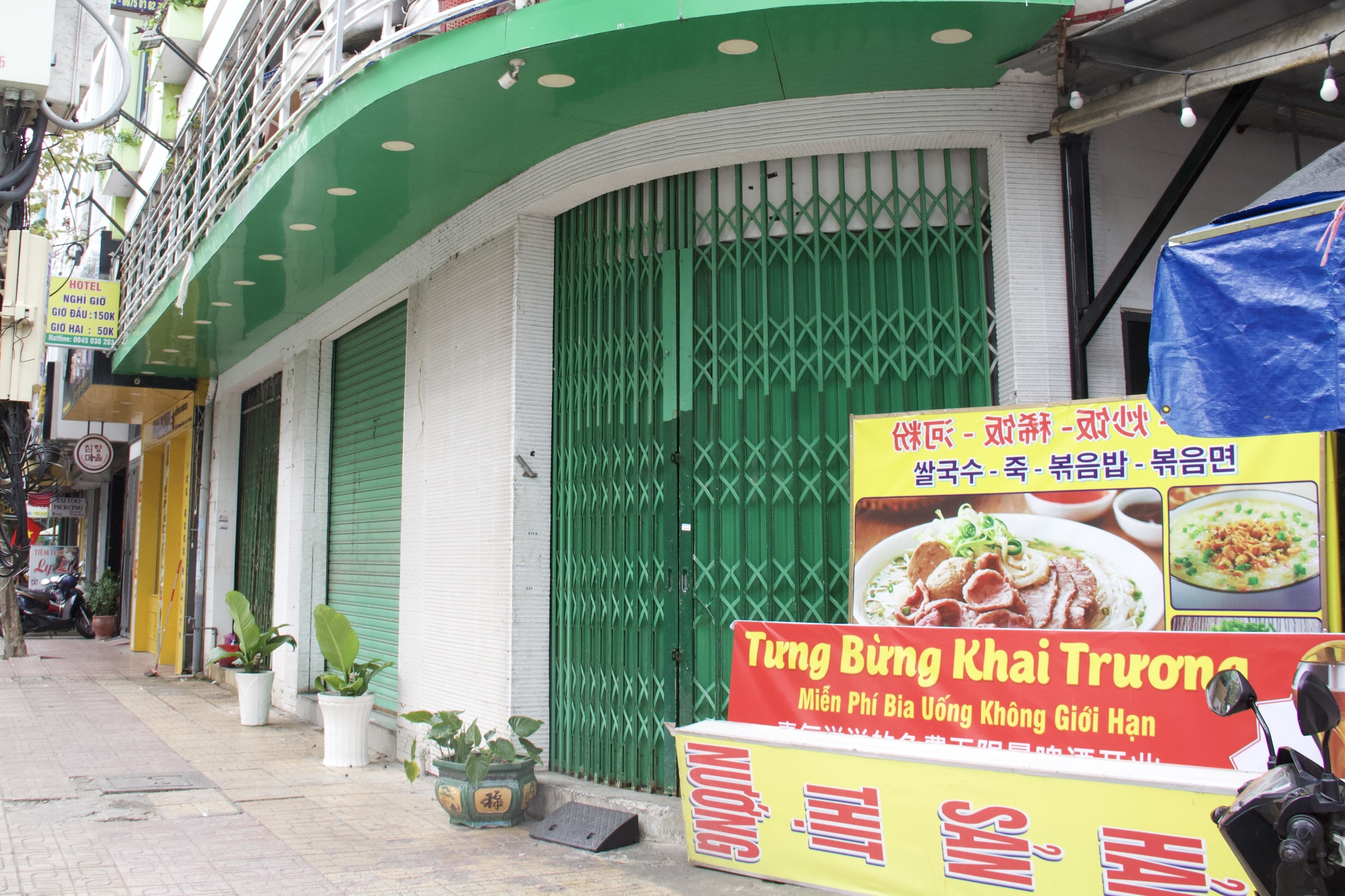 Phat gan 100 trieu dong nha hang 'chat chem' khach Trung o Nha Trang hinh anh