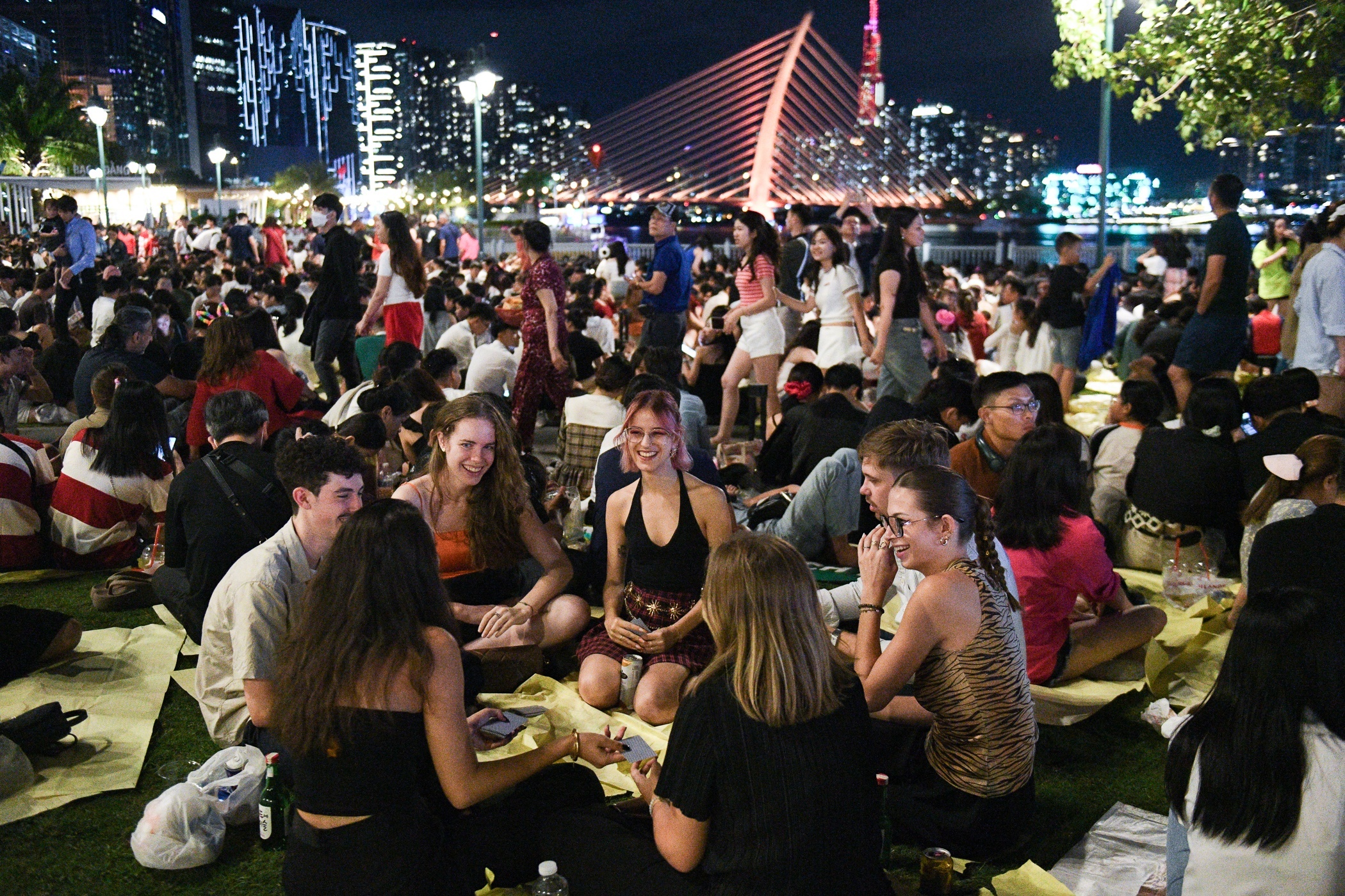 khach ngoai den Viet Nam anh 1