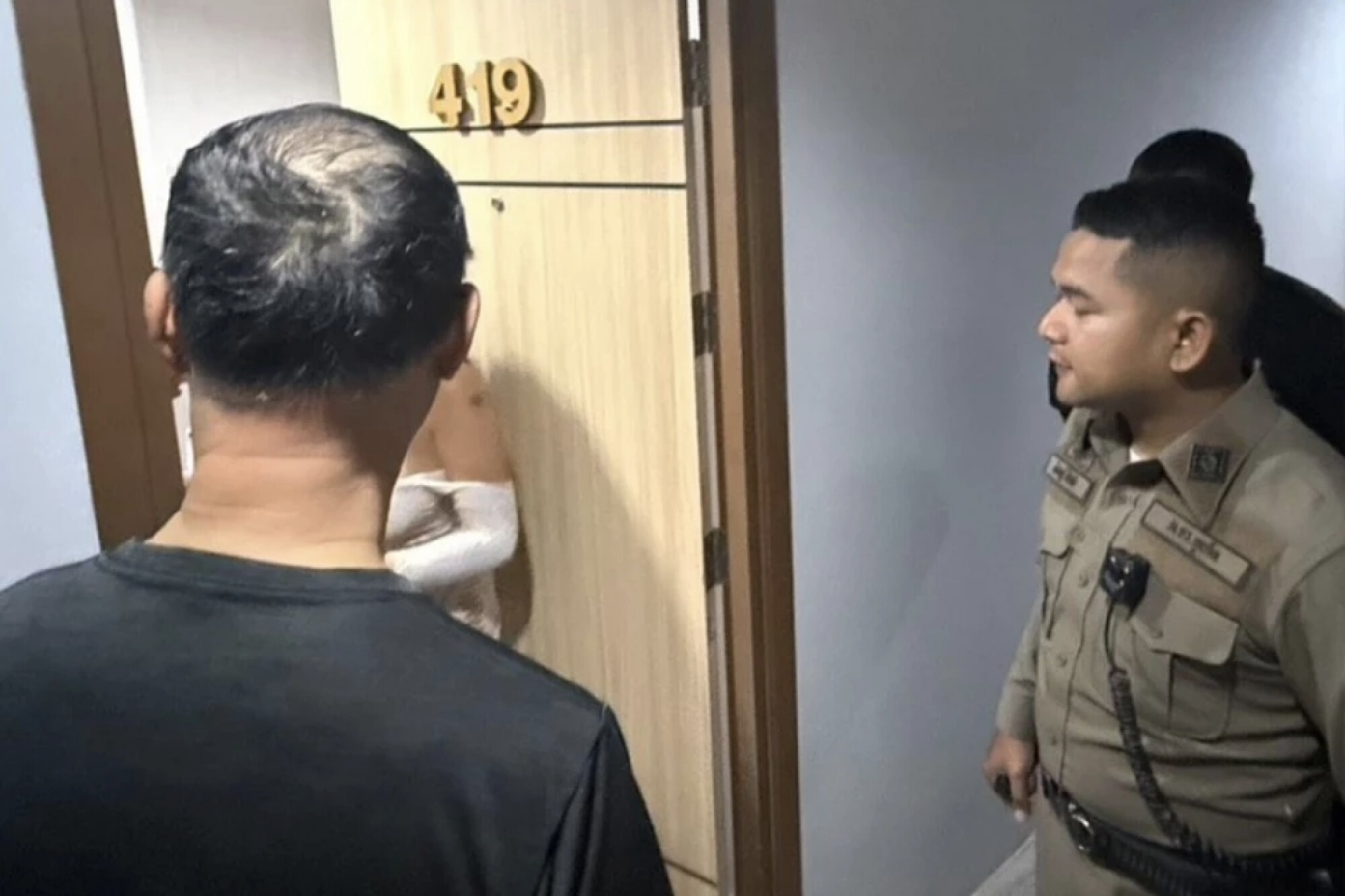 Du khach to suyt bi cuong hiep o Thai Lan hinh anh