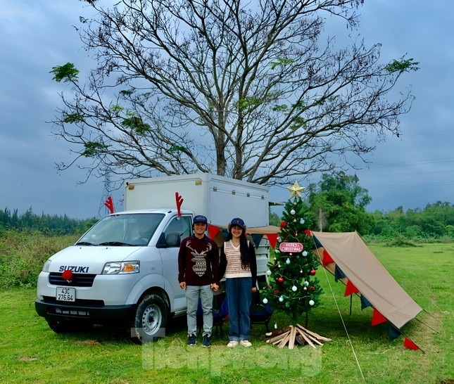 xe tai du lich anh 1