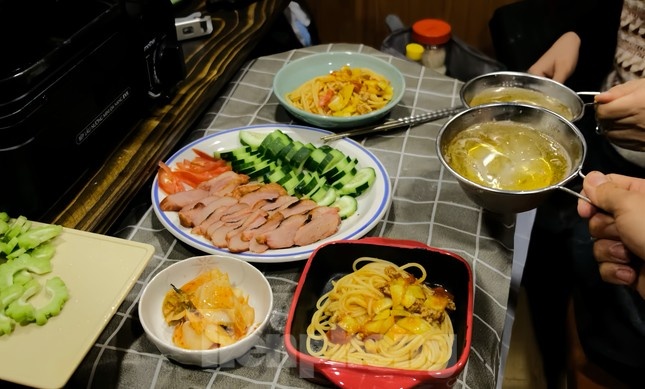 xe tai du lich anh 8