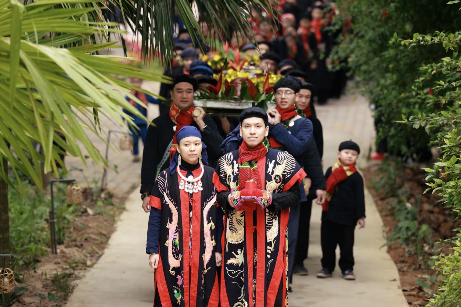 Ngoi lang an chung, tieu tien chung o Thai Nguyen hinh anh