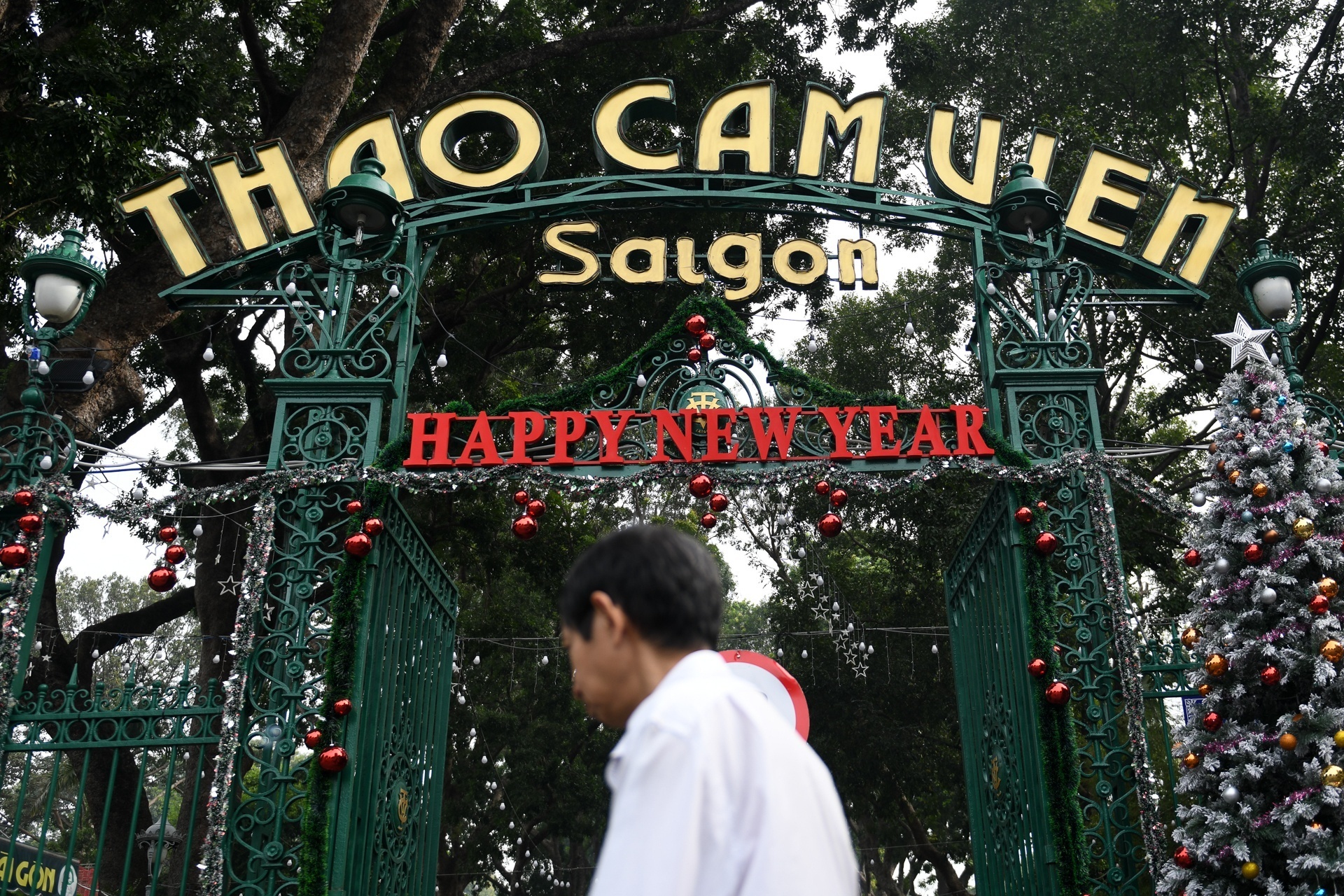Loat diem vui choi o TP.HCM tam ngung hoat dong vao 2 ngay quoc tang hinh anh