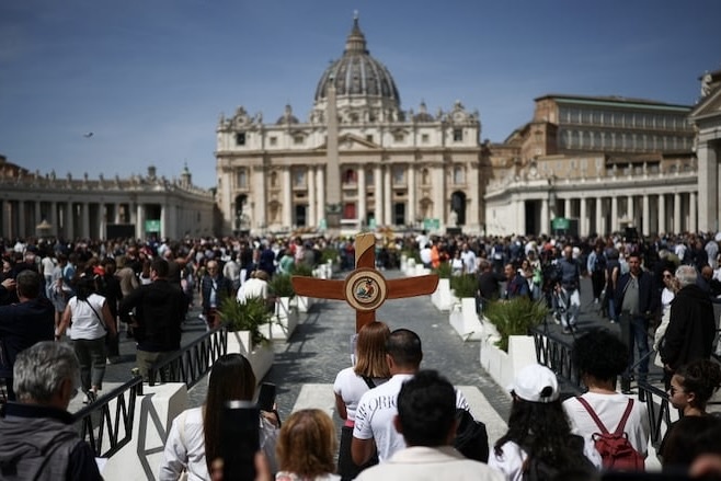Du lich Vatican ra sao khi Giao hoang Francis qua doi? hinh anh
