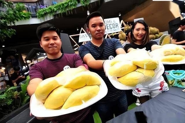 Sau rieng Thai Lan den thoi bi khach Trung chan ghet hinh anh