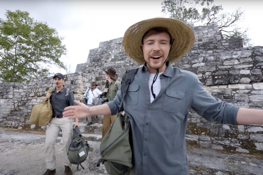 Chuyen du lich cua MrBeast lai gay tranh cai hinh anh