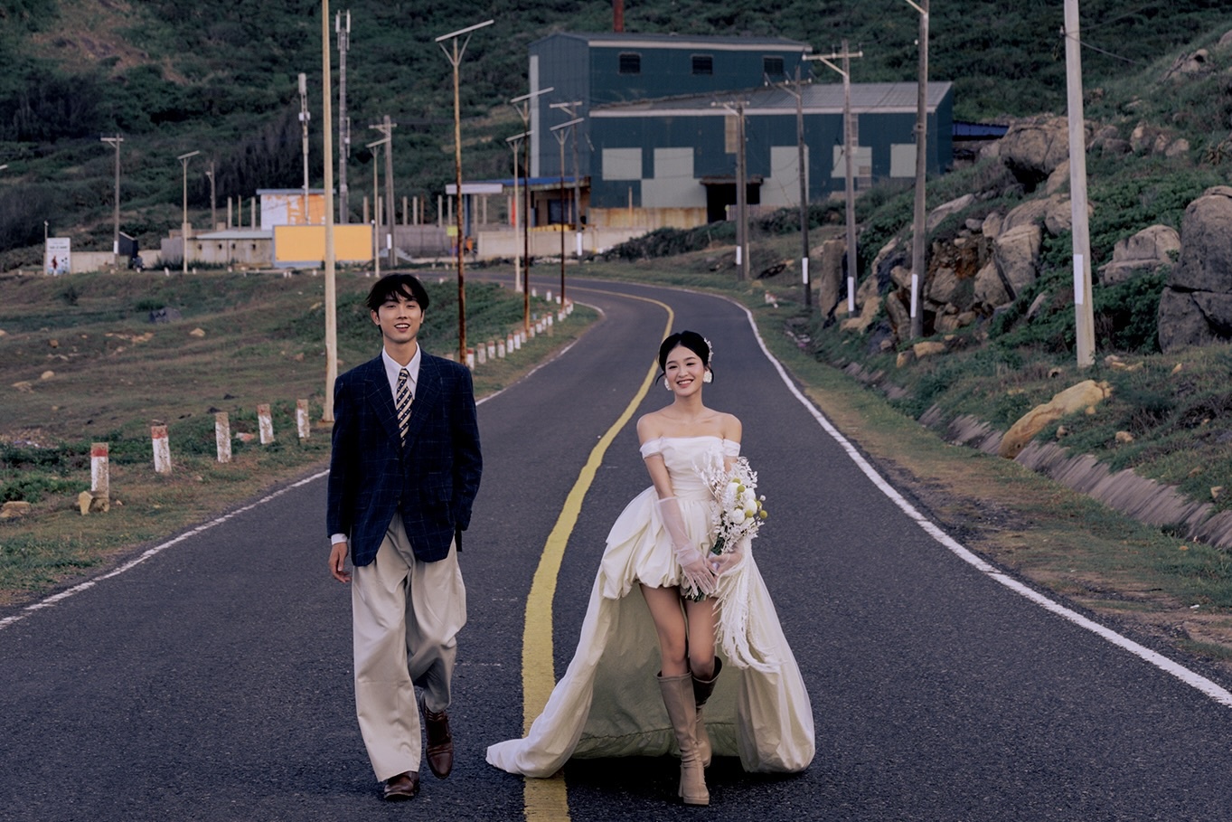 Khong nhan ra Con Dao trong bo anh cuoi gay sot hinh anh