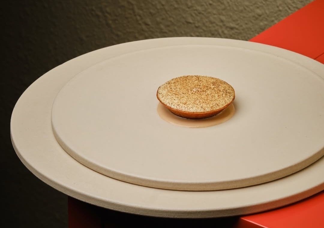 Co gi trong 2 nha hang vua dat mot sao Michelin? hinh anh